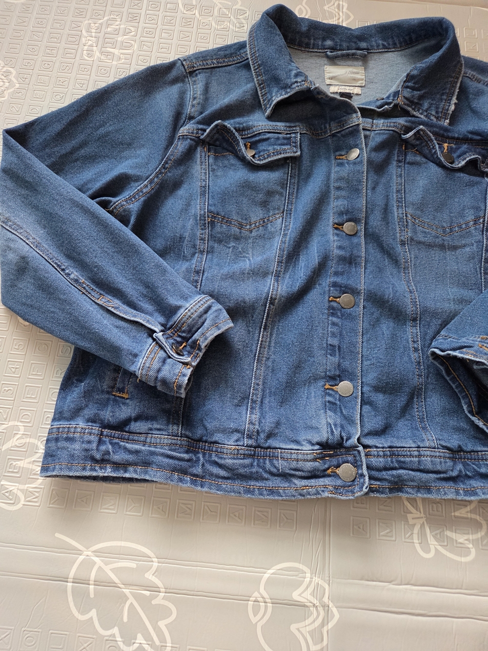 Universal Thread Womens Denim Jean Jacket Freeborn Jacket Classic Fit Size 2XL - Picture 2 of 7